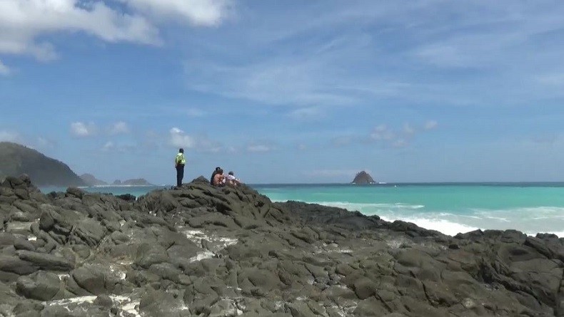 Terseret Ombak, 2 Wisatawan Asing Tewas Tenggelam di Pantai Ketapak Lombok
