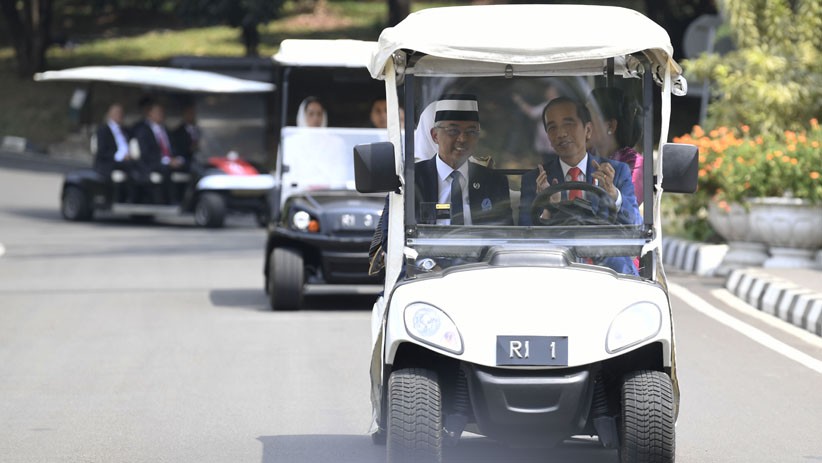 Presiden Jokowi Sambut Raja Malaysia di Istana Bogor - Bagian 4