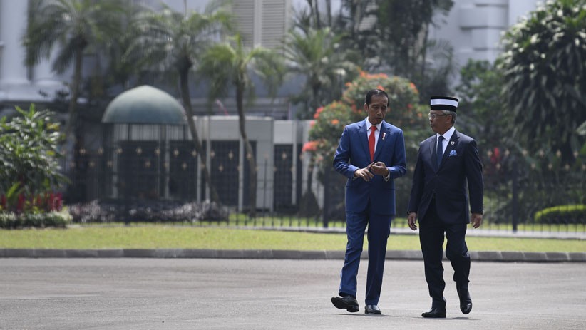 Presiden Jokowi Sambut Raja Malaysia di Istana Bogor - Bagian 2