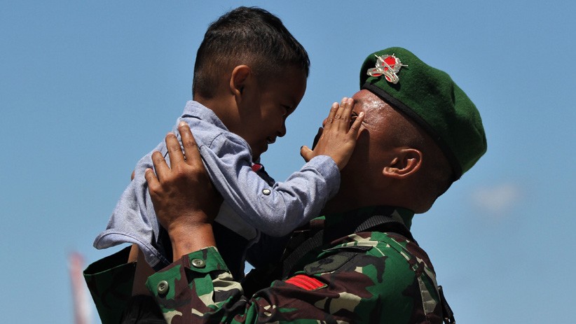 Momen Kepulangan Prajurit TNI AD usai Bertugas Jaga Perbatasan RI-PNG - Bagian 1