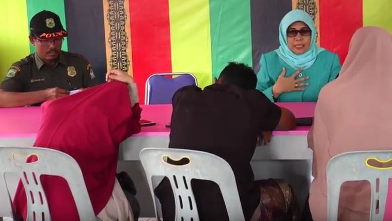 Diduga Mesum, Sejoli Ditangkap Warga Gegara Mobil Bergoyang di Aceh Barat