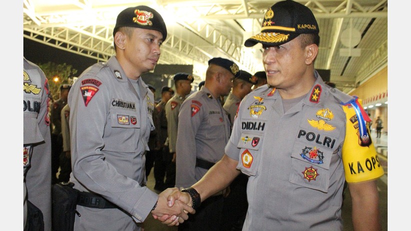 Bantu Pengamanan Kerusuhan Papua, Polda Kalbar Kirim 250 Brimob - Bagian 2