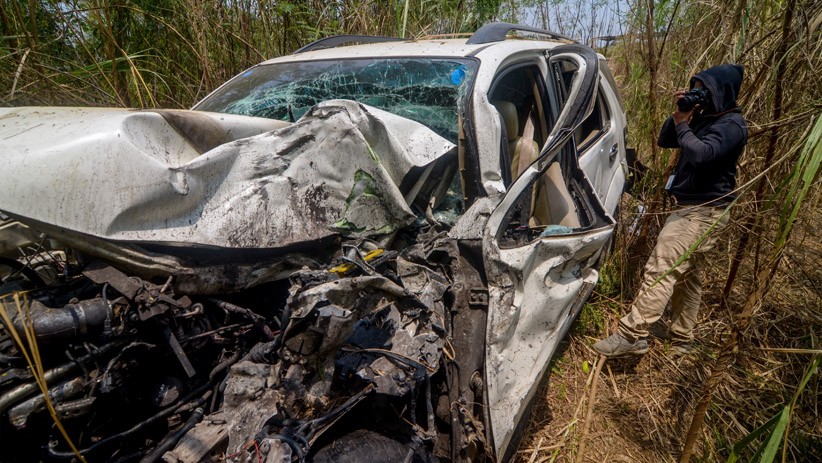 Mobil Korban Tabrakan Beruntun di Tol Cipularang Belum Dievakuasi - Bagian 1