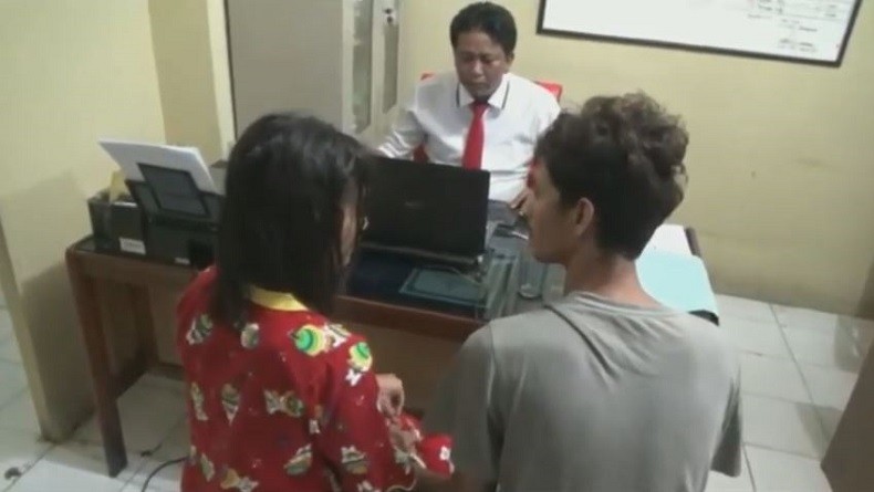 Polisi Tangkap Pasutri di Tanjungbalai saat Asyik Konsumsi Sabu