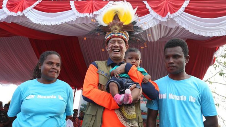 Kisah Dua Doni Monardo, Bertemu setelah 6 Bulan Pascabanjir di Sentani Papua