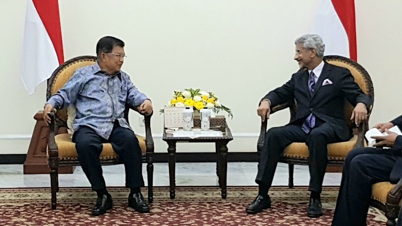 Wapres JK Bertemu Menlu India Membahas Peningkatan Kerja Sama - Bagian 1