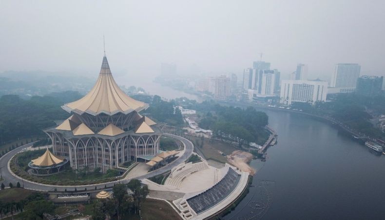 Kabut Asap Kebakaran Hutan Kalimantan Malaysia Terpaksa Liburkan 400 Sekolah