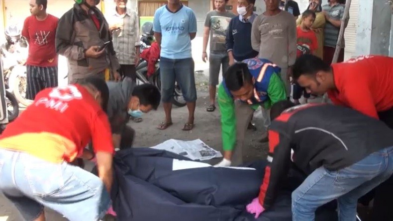 Penemuan Mayat Kuli Panggul di Halaman Pasar Terusan Mojokerto Gegerkan Warga