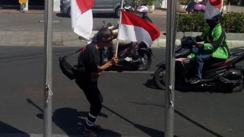 Prihatin Situasi KPK, Pegiat Antikorupsi Gelar Aksi Jalan Mundur di Yogyakarta