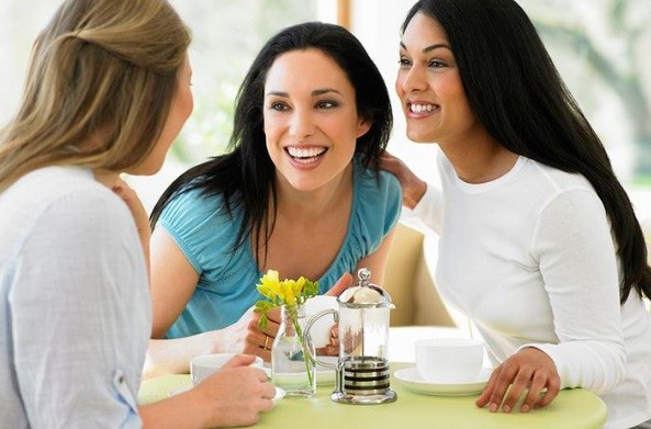 Perempuan Butuh Teman untuk Berkeluh Kesah