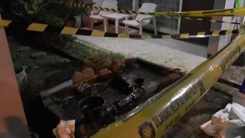 Semburan Lumpur Beraroma Gas Gegerkan Warga Kutisari Surabaya