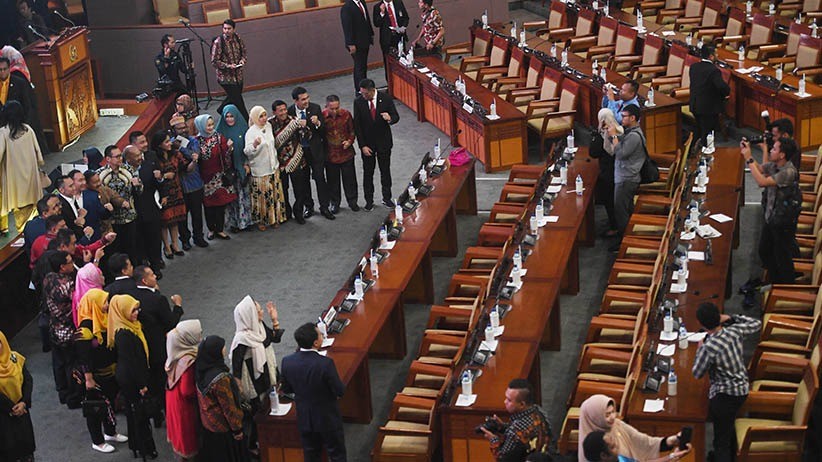 Begini Suasana Sidang Paripurna Terakhir DPR Periode 2014-2019 - Bagian 2