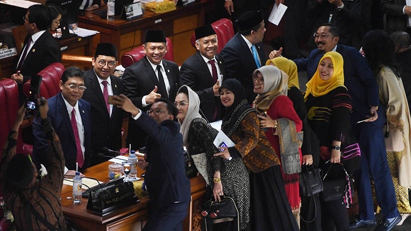 Begini Suasana Sidang Paripurna Terakhir DPR Periode 2014-2019 - Bagian 1