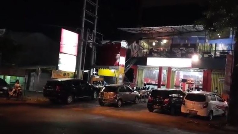 Senggolan di Tempat Hiburan Malam, Politikus PDIP Jember Luka Serius Dikeroyok