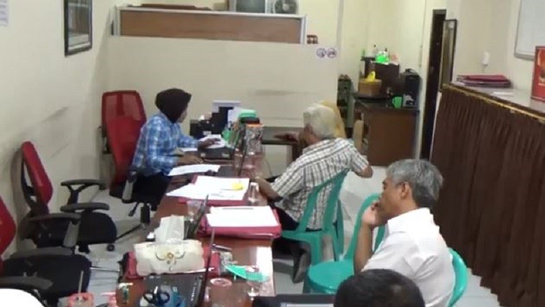 Polisi Gerebek Istrinya Berselingkuh dengan Dokter di Perumahan Elite Mojokerto
