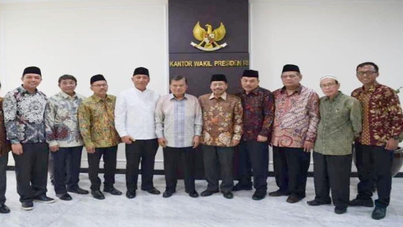 Wapres Jusuf Kalla Hari Ini Lantik Pengurus DMI Jatim Masa Bakti 2019-2024