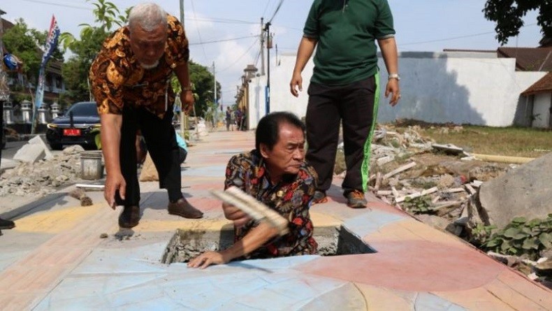 Gaji Bupati Banjarnegara Viral, Netizen: Itu Belum Termasuk Tunjangan