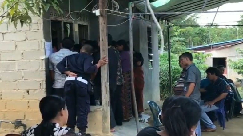 Isak Tangis Iringi Pemakaman Balita Perempuan yang Ditusuk Pamannya di Batam