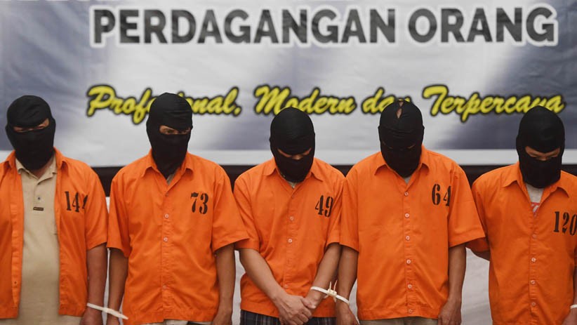 Bareskrim Polri Ungkap Kasus Perdagangan Orang dengan Modus Beasiswa Luar Negeri - Bagian 2