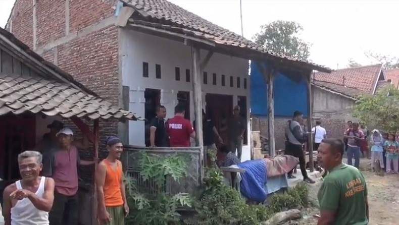 Wiranto Ditusuk, Polisi Datangi Rumah Pelaku Perempuan di Brebes