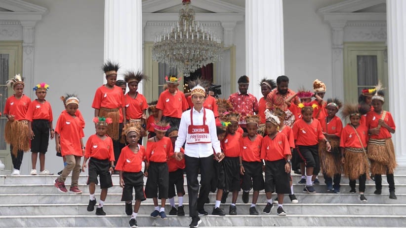 Penuhi Janji, Presiden Jokowi Ajak Anak-Anak Papua ke Istana Merdeka - Bagian 1