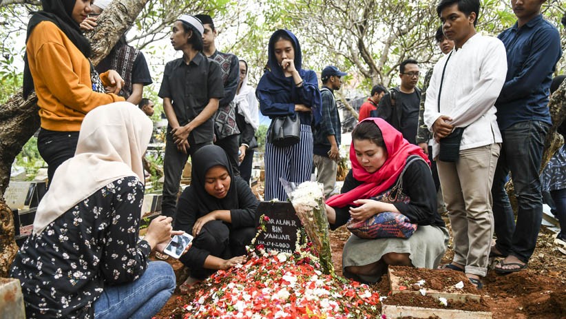 Suasana Haru Pemakaman Akbar Alamsyah, Korban Demo Ricuh di DPR - Bagian 2