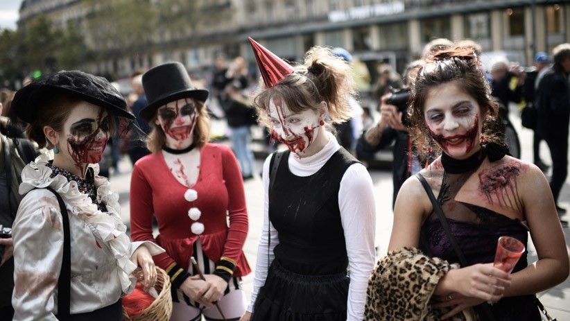 Seram, Zombie Bikin Heboh Warga Berkeliaran di Kota Paris - Bagian 3