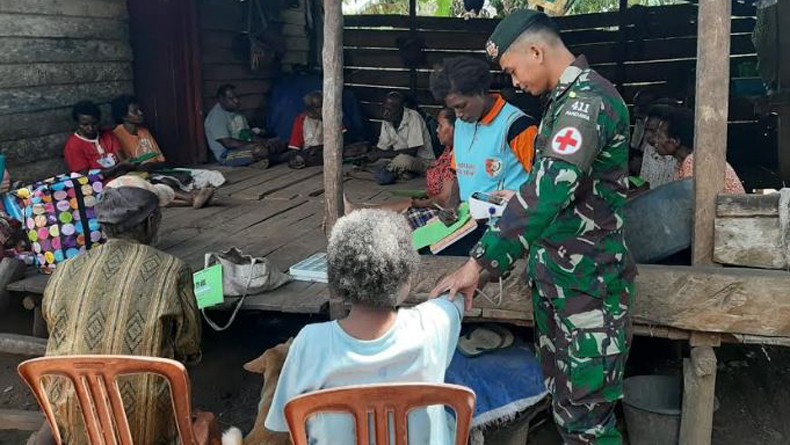 Satgas Yonif MR 411 Gelar Pengobatan Keliling bagi Warga Perbatasan RI-PNG di Merauke