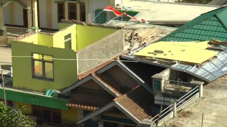 2 Desa di Majalengka Diterjang Badai Gunung Ciremai, Puluhan Rumah Rusak Parah