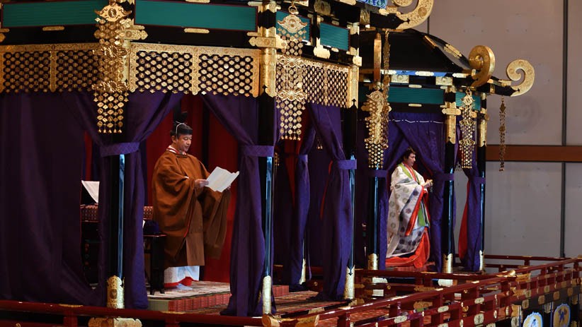 Momen Naruhito Dinobatkan sebagai Kaisar Jepang - Bagian 1