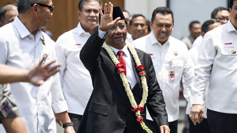Wiranto Serahkan Jabatan Menko Polhukam ke Mahfud MD - Bagian 3