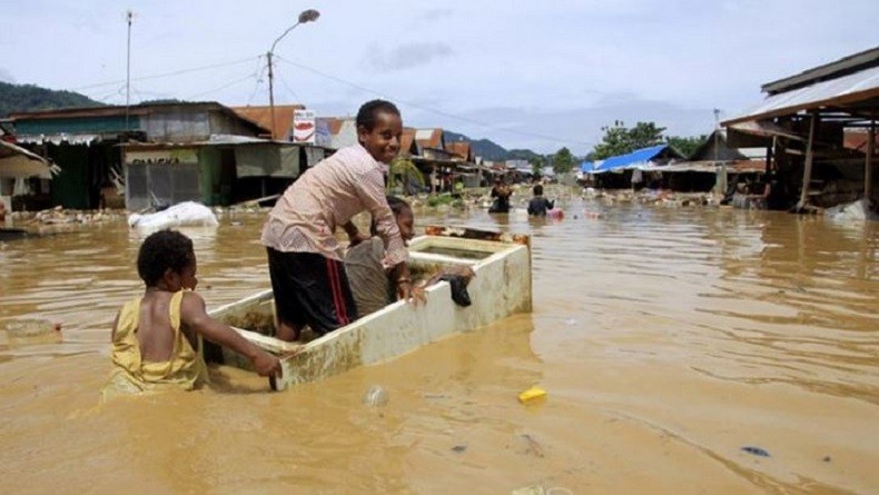 800 Kampung di Papua Barat Berpotensi Longsor-Banjir, BMKG Minta Tetapkan Siaga Bencana