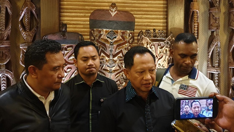 title Mendagri Akan Minta Tim Pusat Pantau Program Pemerintah di Papua agar Tepat Sasaran Mendagri Akan Minta Tim Pusat Pantau Program Pemerintah di Papua agar Tepat Sasaran
