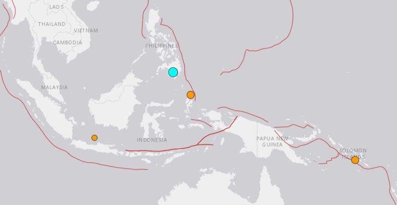 Titik Pusat Gempa BMKG Kecepatan Gelombang Tsunami Tergantung