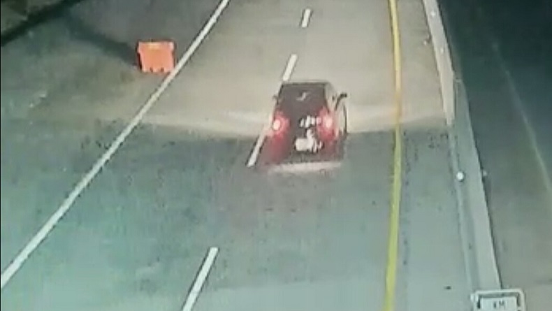 Viral Water Barrier di Tol Pandaan-Malang Bergerak Sendiri, Ini Kata PT Jasa Marga