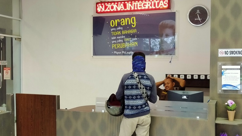 KPK Periksa Sejumlah Pejabat Pemkot Medan di Kejati Sumut terkait Kasus Suap Wali Kota