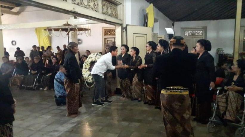 Putri Sinuhun PB XII GKR Galuh Kencana Tutup Usia, Putra Jokowi Datang Melayat