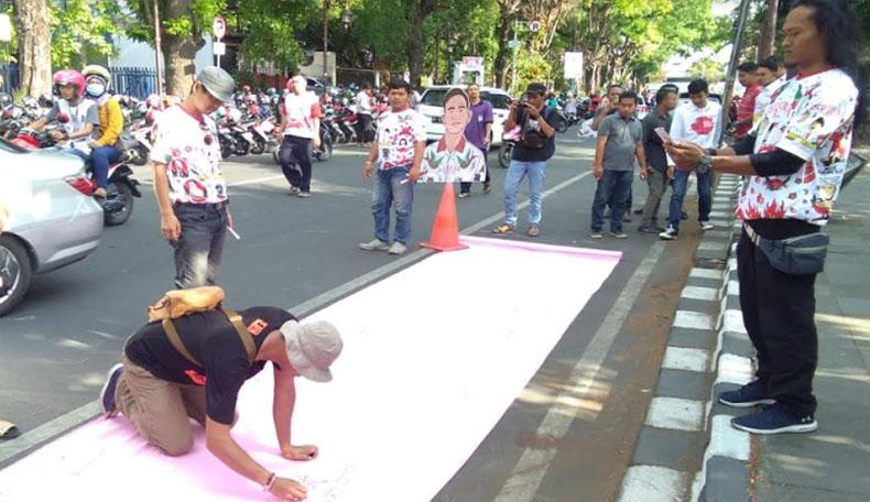 Dukung Gibran Maju Pilwalkot Solo, Ratusan Warga Gelar Aksi Tanda Tangan