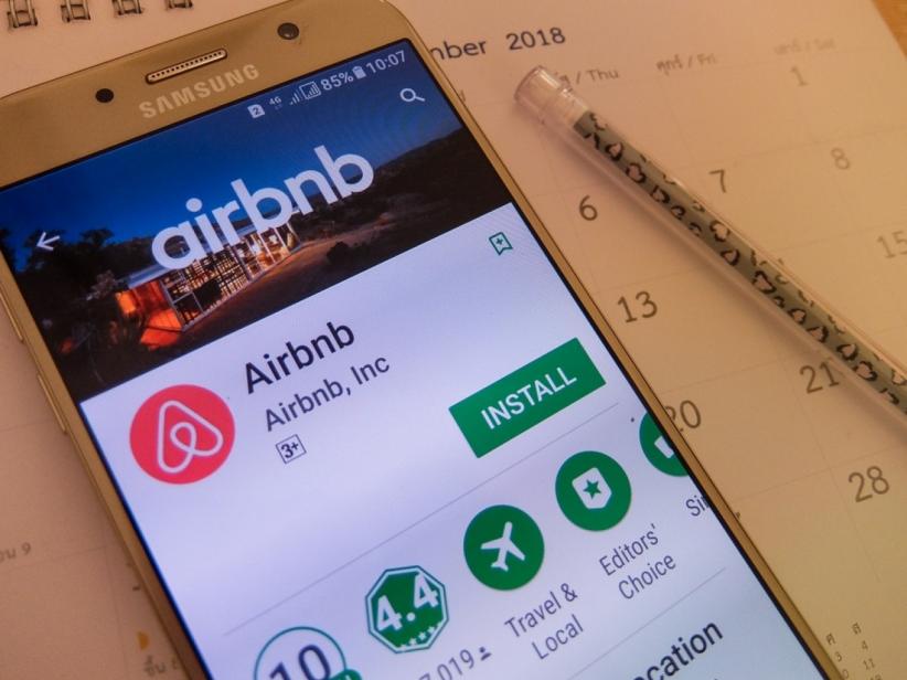 Penembakan Mematikan di California AS, Airbnb Kini Larang Rumah Sewa