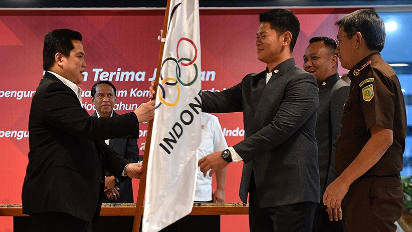 Erick Thohir Serahkan Jabatan Ketua Umum KOI kepada Raja Sapta Oktohari - Bagian 3