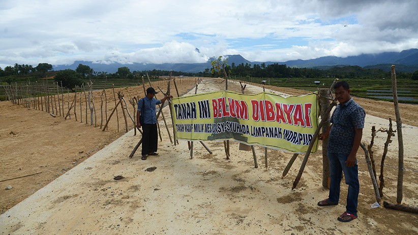 Tuntut Ganti Rugi, Warga Aceh Besar Blokir Jalan Proyek Tol Trans Sumatera - Bagian 2