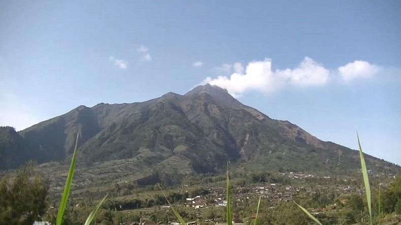 Gunung Merapi Alami 3 Kali Gempa Guguran, Status Waspada