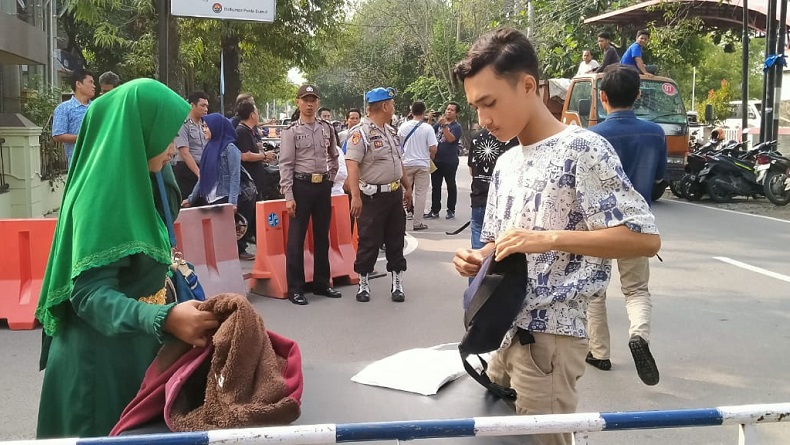 title Pascateror Bom Bunuh Diri, Begini Kondisi Mapolrestabes Medan Sekarang Pascateror Bom Bunuh Diri, Begini Kondisi Mapolrestabes Medan Sekarang