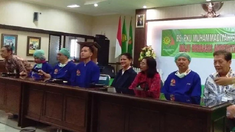 Presiden Jokowi Tengok Menantu dan Cucu Ketiganya di RS PKU Muhammadiyah Solo