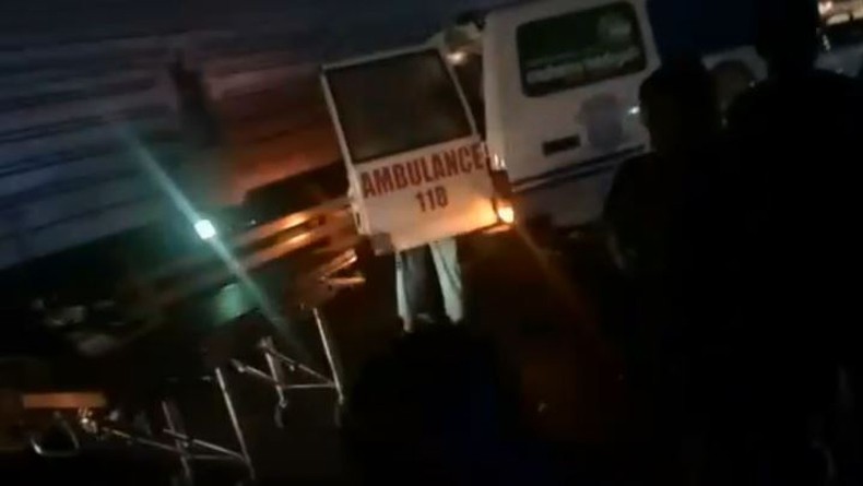 Terekam CCTV, Pemotor Tewas Ditabrak Truk hingga Motornya Terbakar di Lamongan