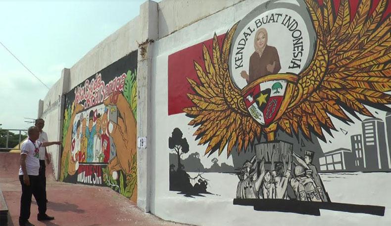 Puluhan Seniman Sulap Dinding Stadion Kebondalem Jadi Instagramable