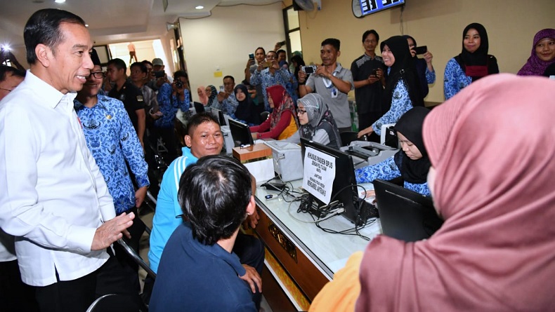 Jokowi Pastikan Pelayanan BPJS Kesehatan di RSUD Subang Berjalan Baik