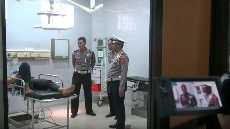 Identitas 4 Korban Tewas Avanza Tabrak Truk di Tol Cipali, 2 Belum Teridentifikasi