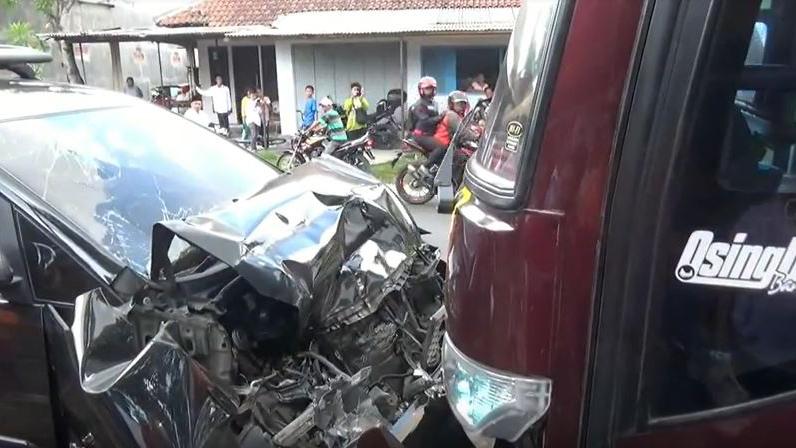 Diduga Ngantuk, Dosen IAIN Jember Tabrak Pejalan Kaki dan Bus Pariwisata di Bondowoso