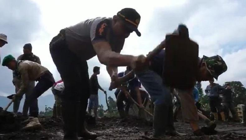 Banjir Bandang di Kertasari Bandung Diduga akibat Alih Fungsi Lahan Perhutani
